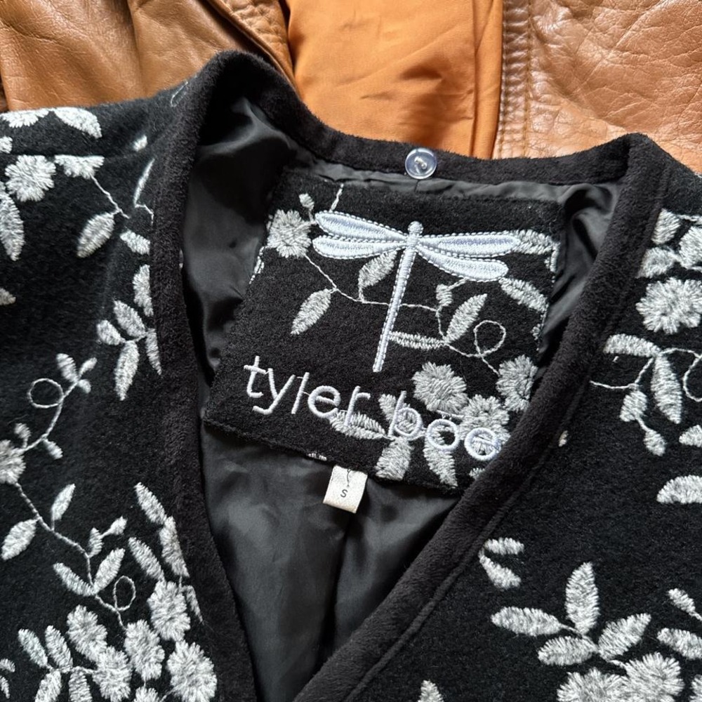 Tyler Böe Embroidered Floral Jacket Small - Picture 2 of 8